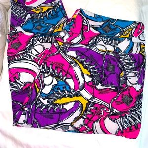 LuluRoe, EUC, Onesize (2-12ish) Leggings! Bright fun sneaker pattern!